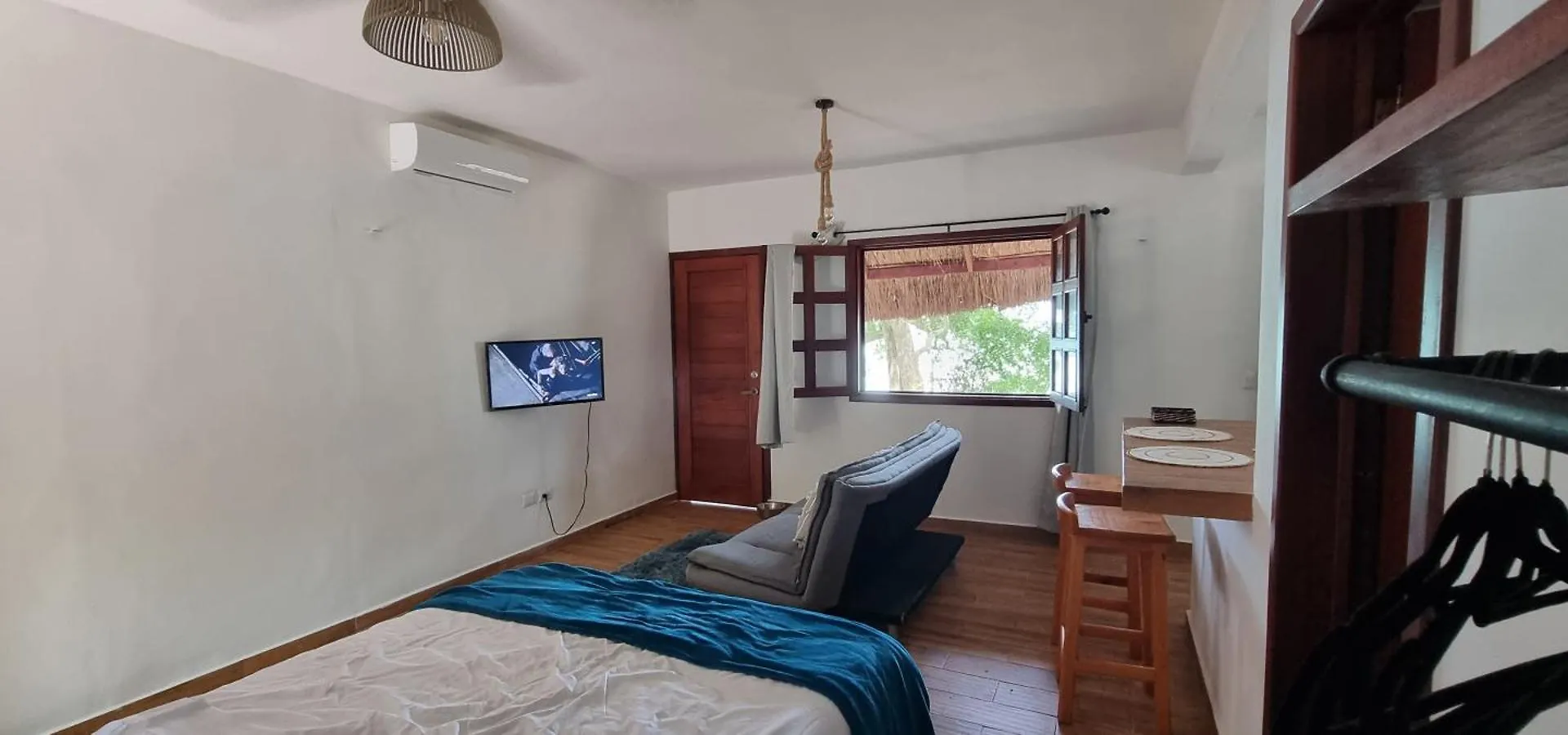 Villas Milagros Huay Pix