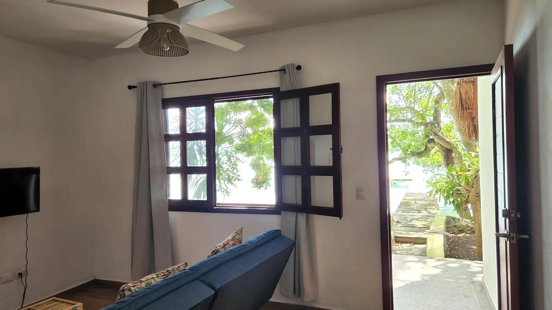 Villas Milagros Huay Pix